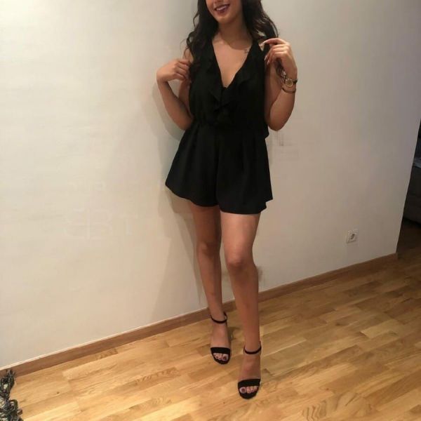 WHATSAPP ONLY I USE "" I am 21 years old, real feminine Moroccan amateur lingerie model and escort girl living in istanbul europe side. . Really pretty, sexy and I truly love what I do. Incall and outcall service which allow visitors at rooms. FULL Service: ANAL , COME IN MOUTH, COME ON BODY, MASSAGE, Mistress, ALL SEX POSITION