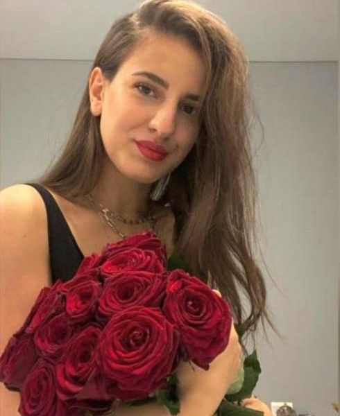 Hello my dear! I am a gentle girl, I know how to deliver unforgettable pleasure, I love to give pleasure and receive it myself. Very sensitive in bed! You feel the happiest and most satisfied person. Looking forward to talking!